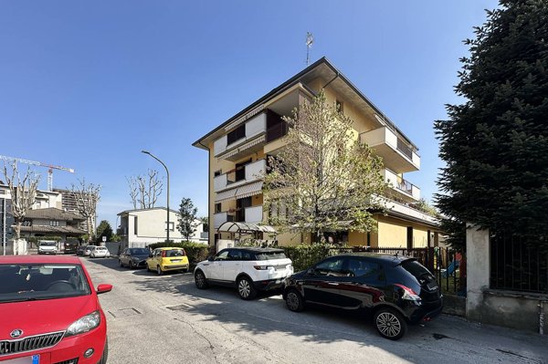 appartamento in vendita a Brugherio in zona San Damiano