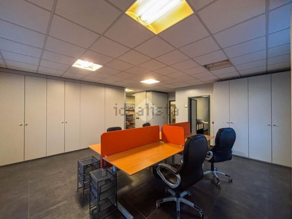 ufficio in vendita a Brugherio