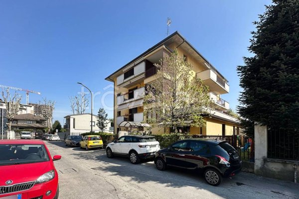 appartamento in vendita a Brugherio in zona San Damiano