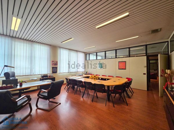 ufficio in vendita a Brugherio
