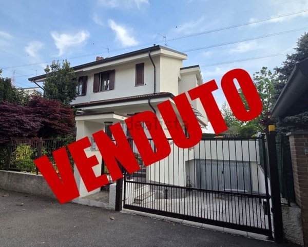 casa indipendente in vendita a Brugherio