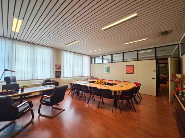 ufficio in vendita a Brugherio