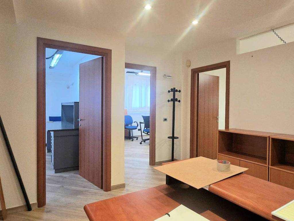 ufficio in vendita a Brugherio in zona San Damiano