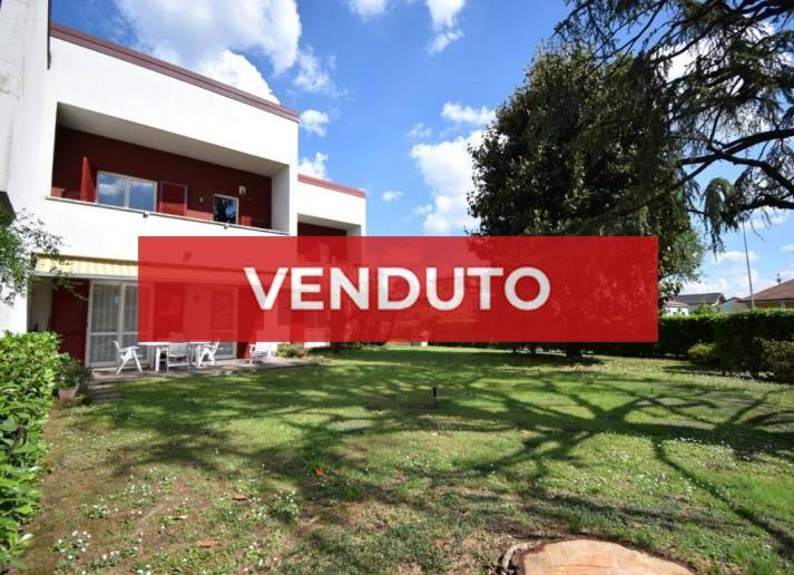 casa indipendente in vendita a Brugherio in zona Dorderio