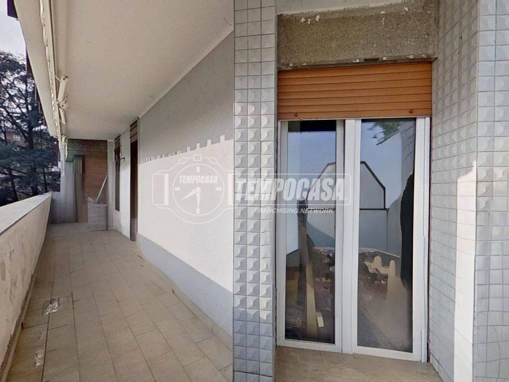 appartamento in vendita a Brugherio in zona Dorderio