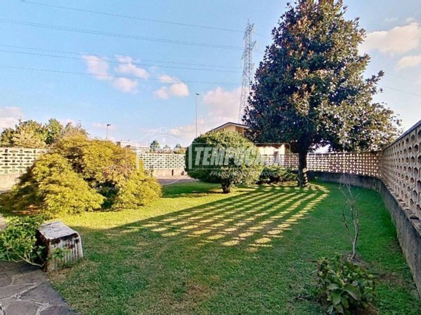 casa indipendente in vendita a Brugherio