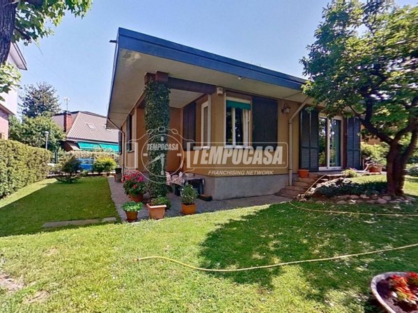 casa indipendente in vendita a Brugherio