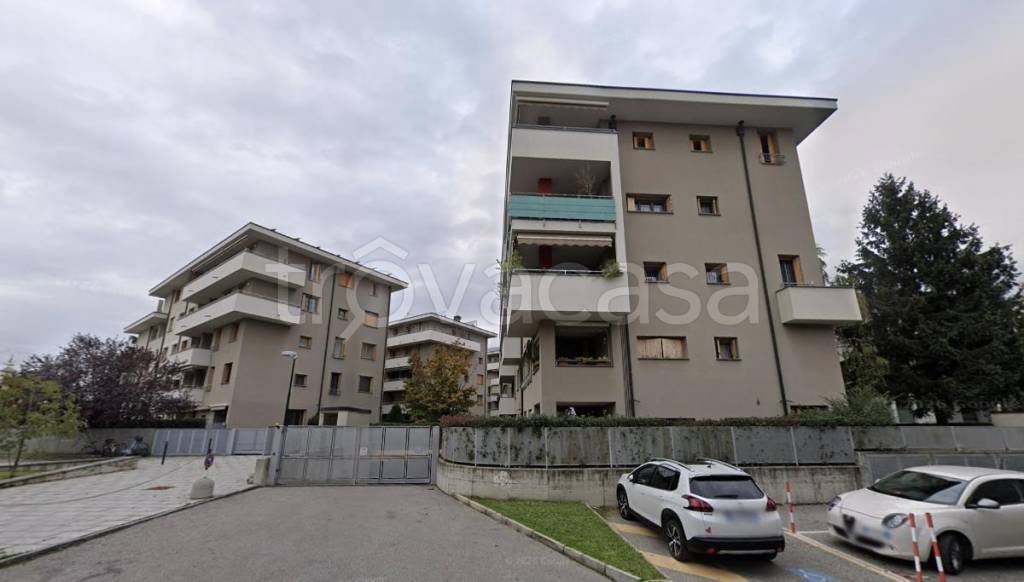 ufficio in vendita a Brugherio