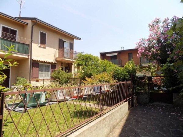 casa indipendente in vendita a Brugherio