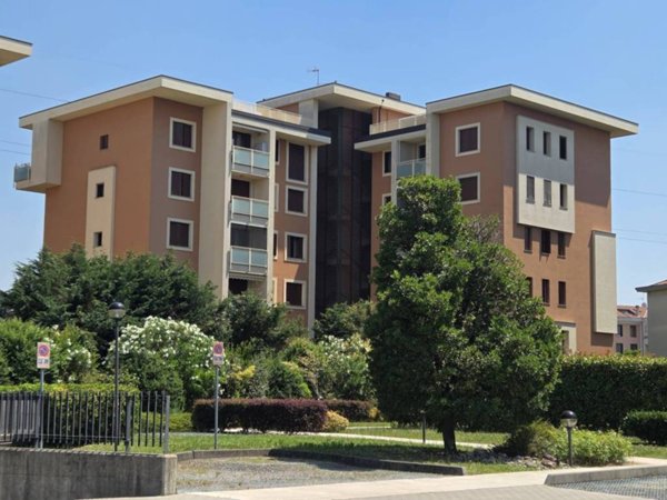 appartamento in vendita a Brugherio in zona San Damiano