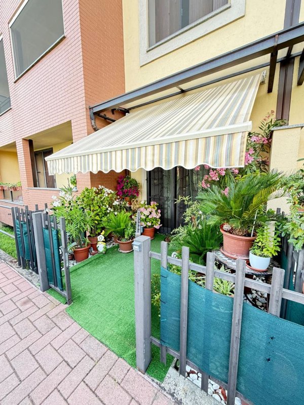appartamento in vendita a Brugherio in zona San Damiano