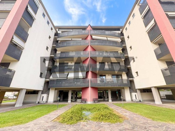 appartamento in vendita a Brugherio in zona Dorderio