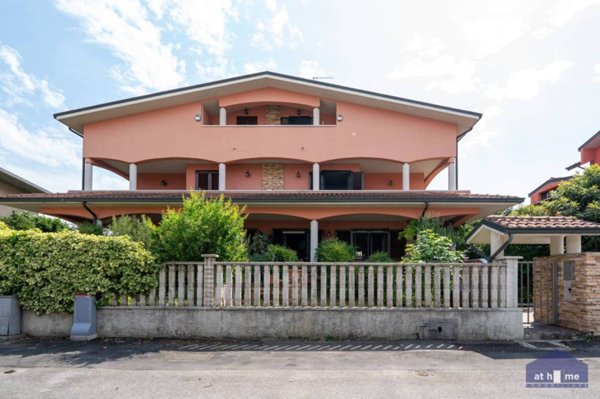 casa indipendente in vendita a Brugherio