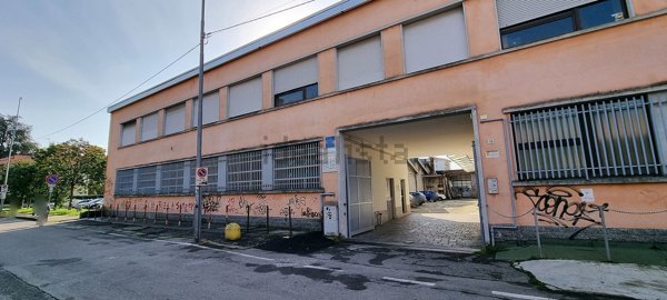 locale di sgombero in vendita a Brugherio in zona Dorderio