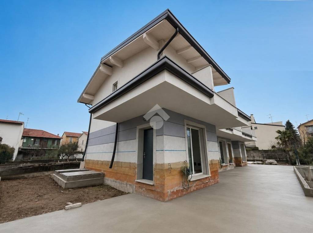 casa indipendente in vendita a Brugherio in zona San Damiano