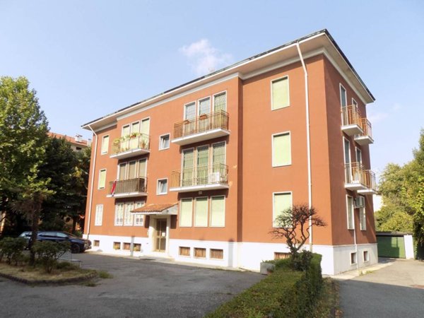 appartamento in vendita a Brugherio in zona Dorderio