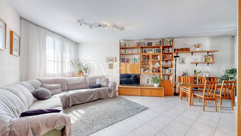 appartamento in vendita a Brugherio in zona San Damiano