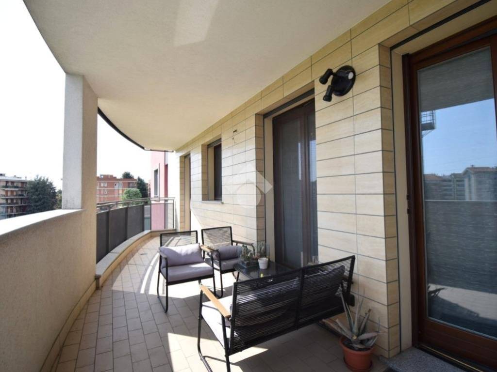 appartamento in vendita a Brugherio in zona Dorderio