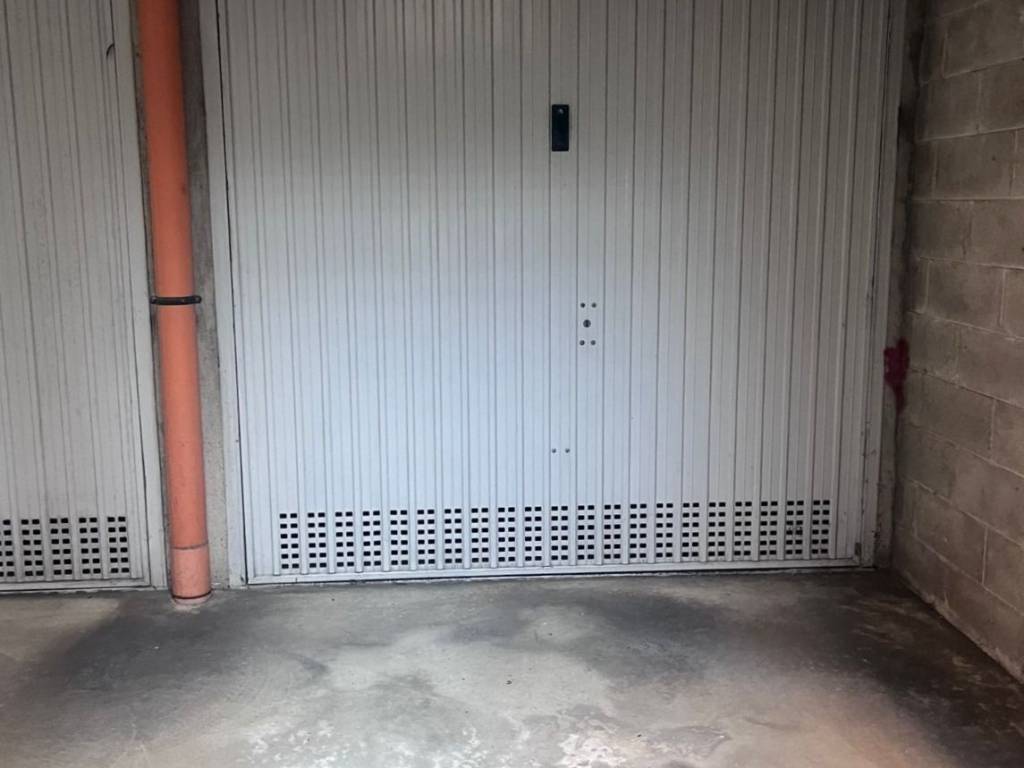 box auto in vendita a Brugherio in zona Dorderio