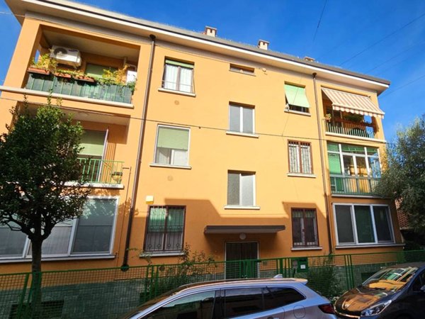 appartamento in vendita a Brugherio in zona Dorderio