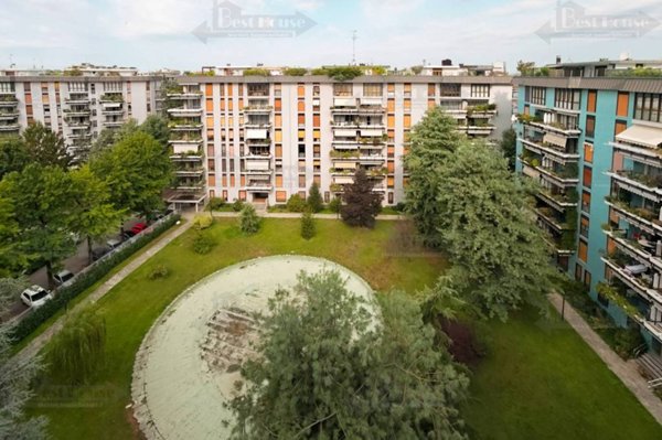 appartamento in vendita a Brugherio in zona Dorderio