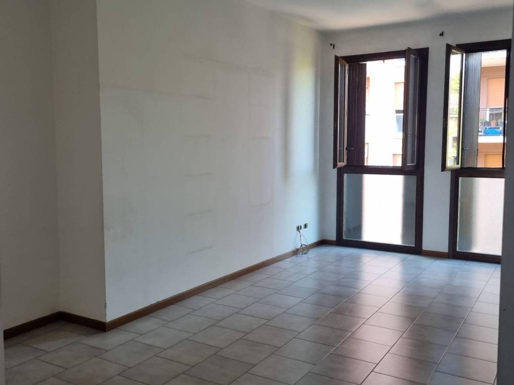 appartamento in vendita a Brugherio in zona Dorderio