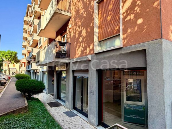 appartamento in vendita a Brugherio in zona Dorderio