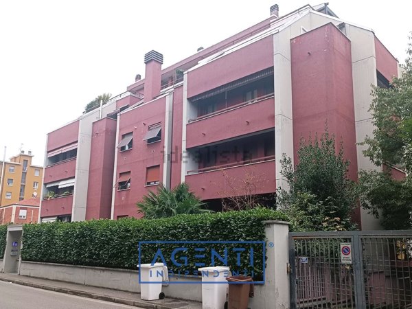appartamento in vendita a Brugherio in zona Dorderio