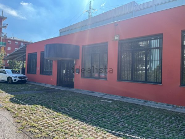 ufficio in vendita a Brugherio in zona Dorderio