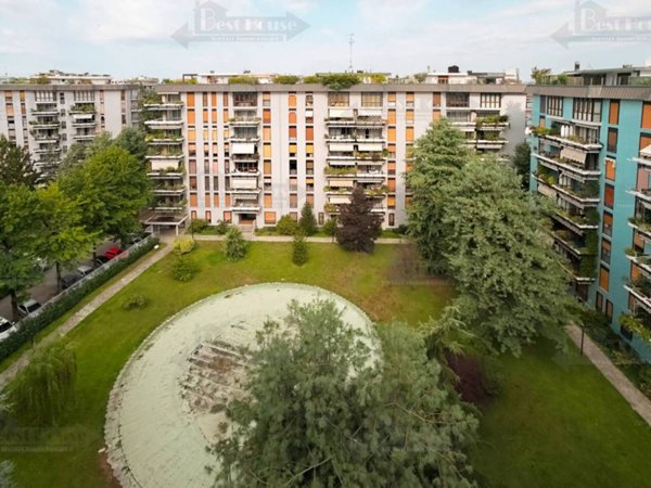 appartamento in vendita a Brugherio in zona Dorderio