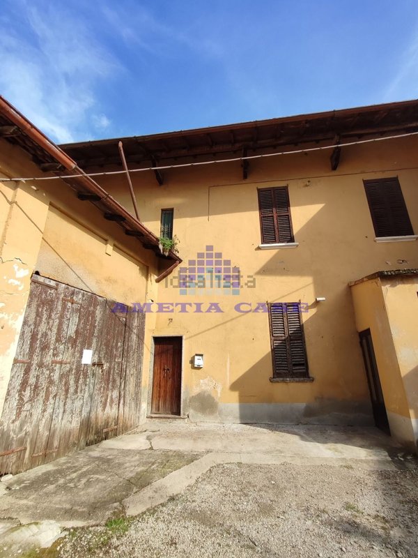 appartamento in vendita a Burago di Molgora
