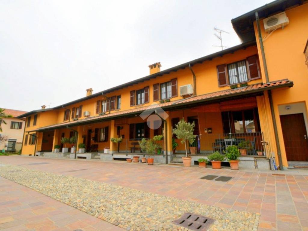 appartamento in vendita a Burago di Molgora