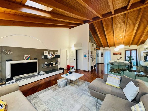 casa indipendente in vendita a Burago di Molgora