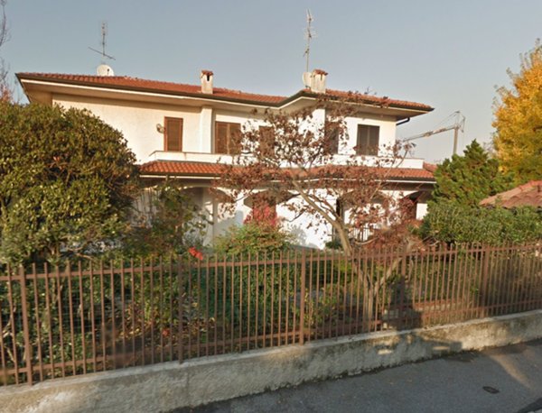 casa indipendente in vendita a Burago di Molgora