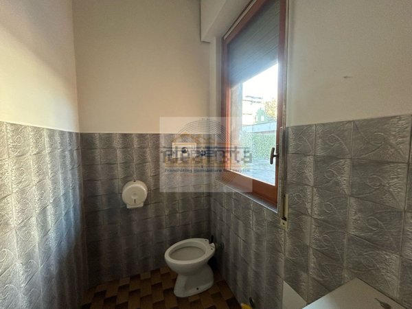 ufficio in vendita a Burago di Molgora