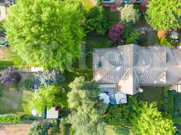 casa indipendente in vendita a Burago di Molgora