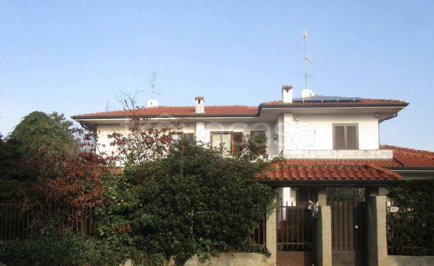 casa indipendente in vendita a Burago di Molgora