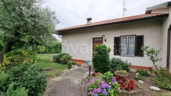 casa indipendente in vendita a Burago di Molgora
