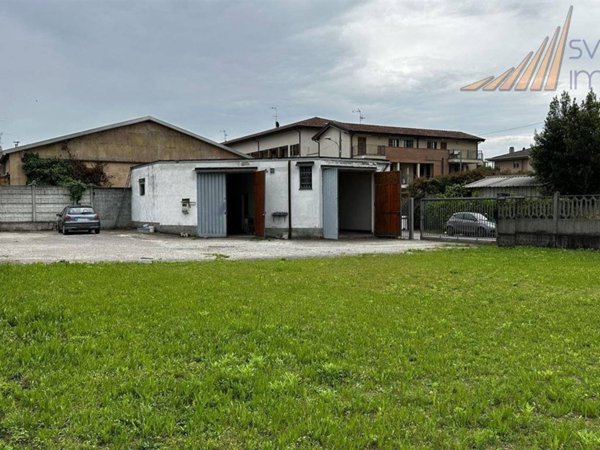 casa indipendente in vendita a Burago di Molgora