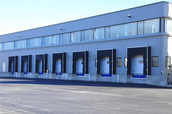 capannone in vendita a Burago di Molgora