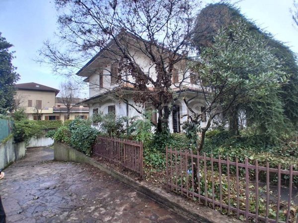 casa indipendente in vendita a Burago di Molgora