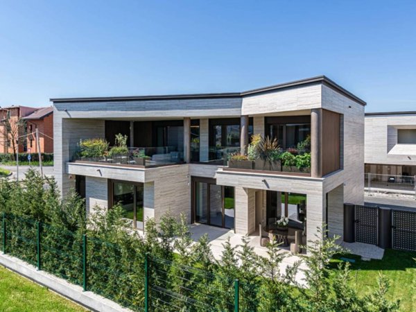 casa indipendente in vendita a Burago di Molgora