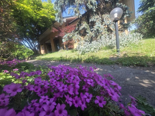 casa indipendente in vendita a Burago di Molgora
