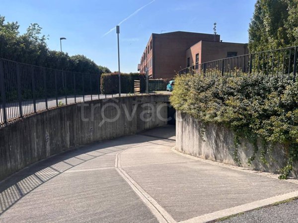 box auto in vendita a Burago di Molgora
