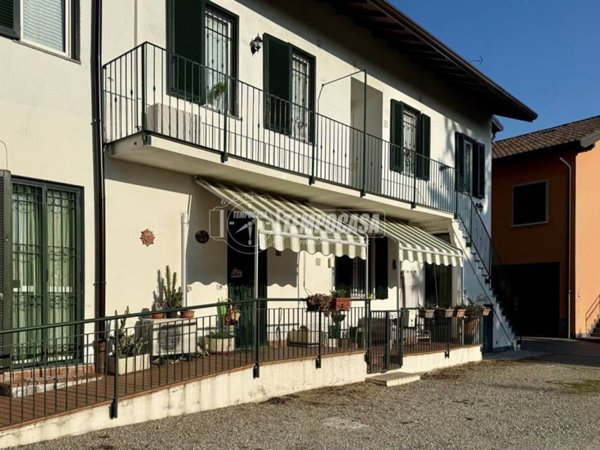 appartamento in vendita a Camparada