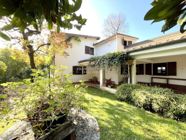 casa indipendente in vendita a Camparada