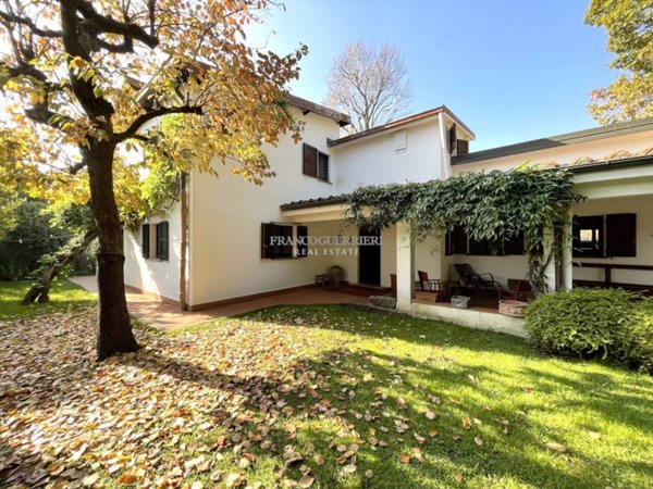 casa indipendente in vendita a Camparada