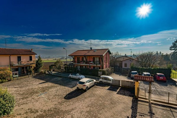 appartamento in vendita a Camparada