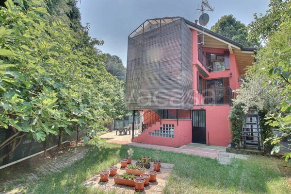 casa indipendente in vendita a Camparada