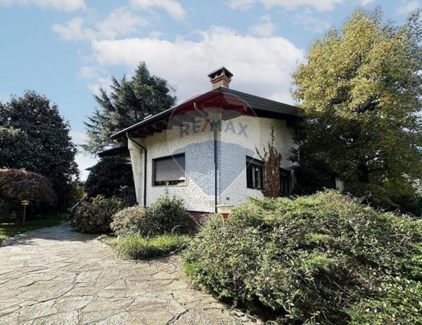 casa indipendente in vendita a Camparada